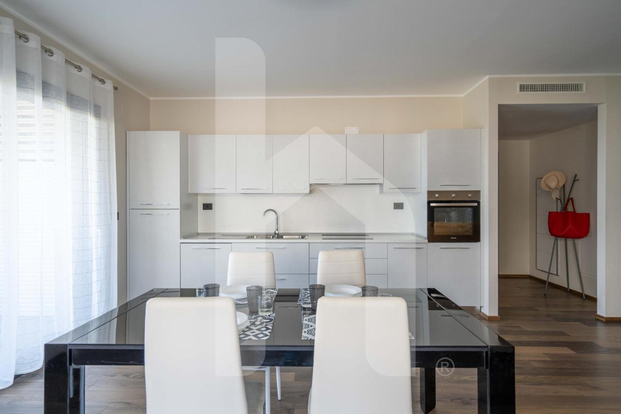 Homiday - Waterfront Montesilvano Exterior photo